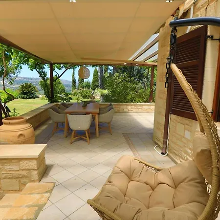 Villa Harmony, Steinvilla